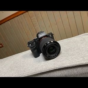 Sony - Alpha a7 II Full-Frame Mirrorless Video Camera with 28-70mm Lens - Blac